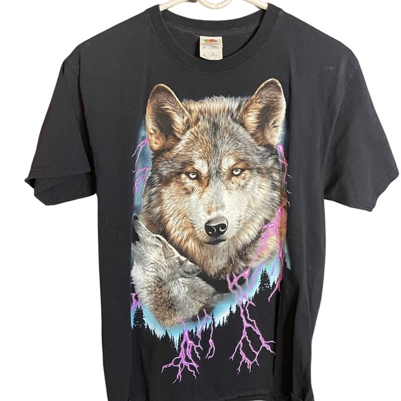 Vintage 90’s Inspired WOLF & Lightning T-Shirt: Adult Unisex Medium - Picture 2 of 3